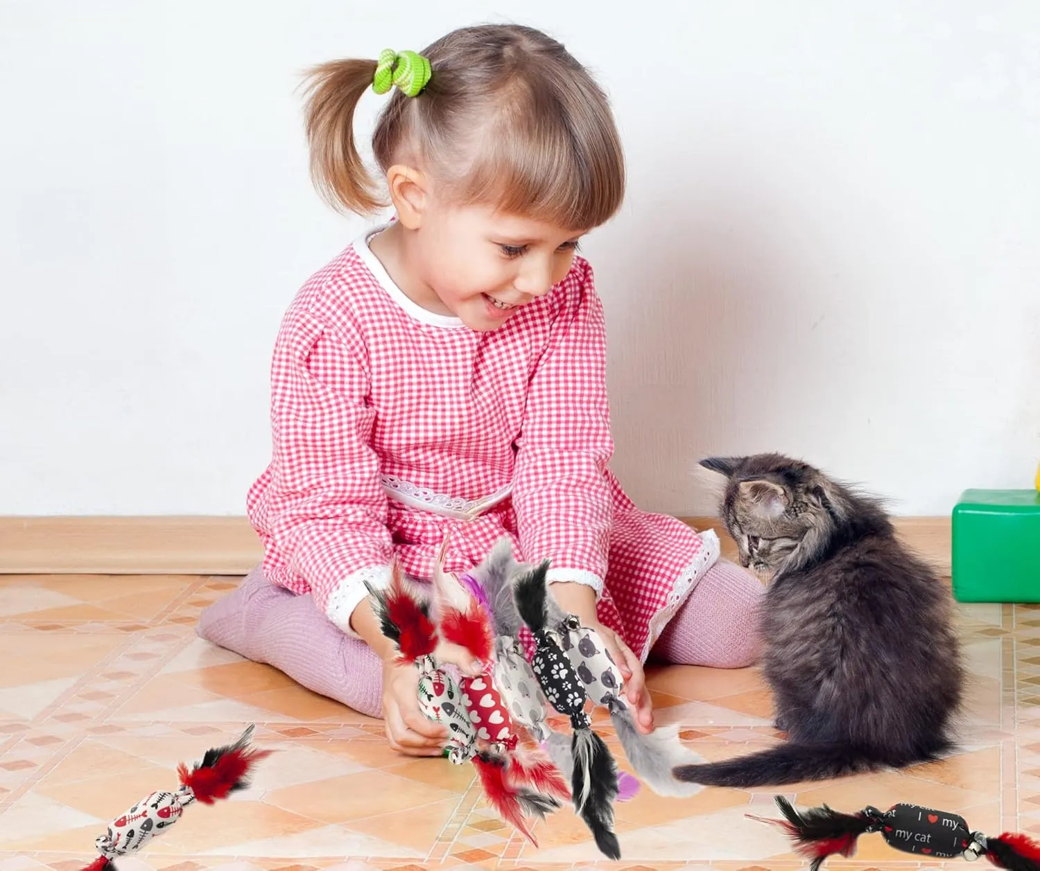 Fashion's Talk 10PCS Assorted Candy-Shaped Catnip Cat Toy with Feathers and Bell for Indoor Cats,Kitten.Natural Catnip Filling and Crinkle Sound for Endless Fun